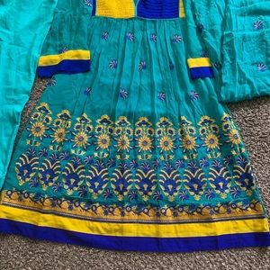 3 piece dresss frok trouser & dupatta decent look embroidery work for sale